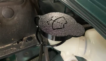 Крышка омывателя лобового стекла Honda CR-V - ТПУ........... 3