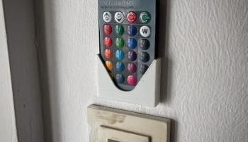 Настенное крепление светодиодного контроллера...... 2