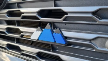 Значок горной решетки Toyota