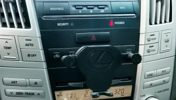 Гравитационный автомобильный держатель для телефона с кре...