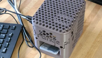 Еще один настольный чехол Orange Pi 5 2