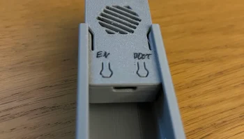 Держатель для - ESP32-WROOM-32 (USB-C) Коробка с крышкой .. 1