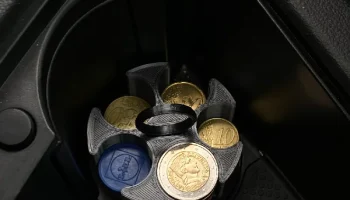 Автомобильный подстаканник для монет евро 10, 20, 50, 1, 2 е 2