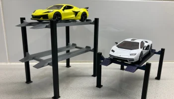 Литой под давлением стенд Hot Wheels с 4 опорами для автомоб