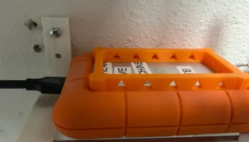 Стакер Lacie Rugged Drive