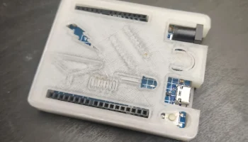 Простой корпус Arduino Uno (чистый + с дизайном)............
