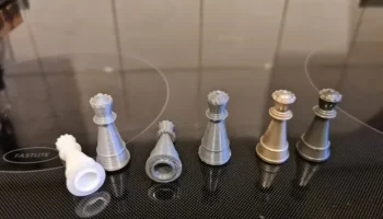 Запасная королева для компьютера Kasparov Chess (SciSys/S... 1