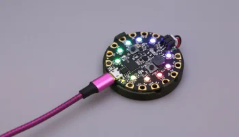 Крепление Circuit Playground Express Snap Fit 4