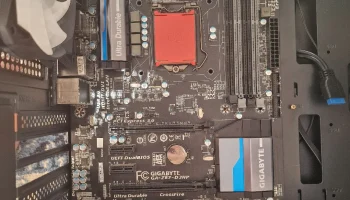 Экран ввода-вывода для Gigabyte Z87 D3hp 1