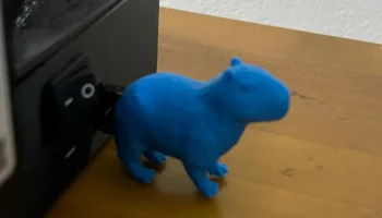 Держатель для USB-накопителя Capibara Mix нового стиля / .. 1