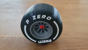 Формула 1 Pirelli PZero Дверной стопор