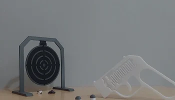 Spring Gun - стреляет искусственными пулями и какашками..... 7