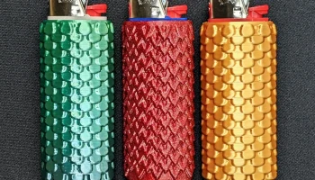 Чехол для зажигалки Bic Чешуя дракона и кожа русалки...... 1