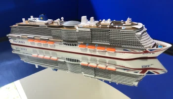 Круизный лайнер P&O Иона 9