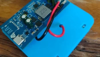Зарядное устройство Ozito PXC 20 В 100 Вт USB-PD и USB-A (QC 8