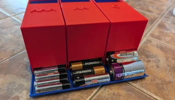 Диспенсер для батареек BATTERYDOCK 1
