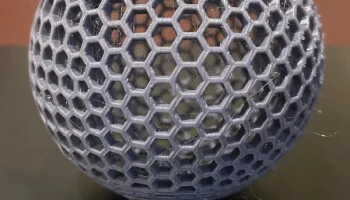 Безвоздушный теннисный мяч V2 1