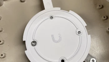 Проставочный кронштейн Unifi U6+ для уличного шкафа своим.. 4