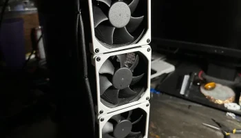 Blackbird MkII - портативный корпус для ПК Mini ITX......