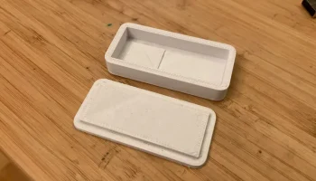 Сейф для ваших голых USB-накопителей 1