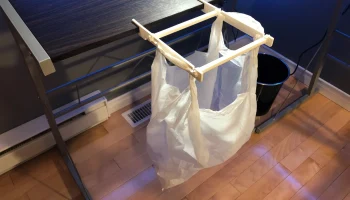 Поддержка бюро поддержки Poubelle Pour