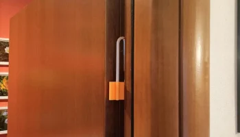 Door stop 2