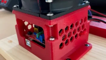 Щит с ЧПУ + корпус Arduino Uno + вентилятор............