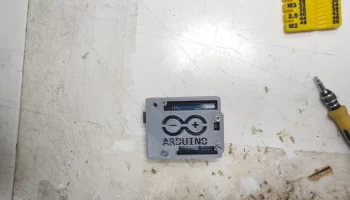 Корпус Arduino UNO с тепловыми вставками............