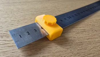 Linealanschlag f&uuml;r Metalllineale (30 мм x 1 мм)