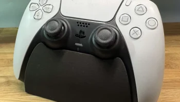 Подставка для контроллера PS5