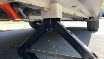 Toyota Compact Scissor Jack Pinch Weld Pad 1
