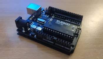 Монтажная пластина Arduino Uno R3 1