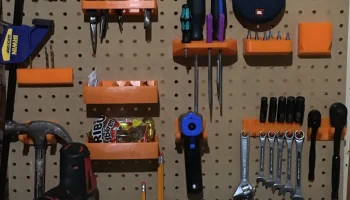 Левитирующий ящик для инструментов Pegboard... Левитирующий ящик для инструментов Pegboard...
