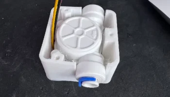 Коробка для счетчика воды yf-s402b DN6 и ESP32-WROOM32 D1.. 2
