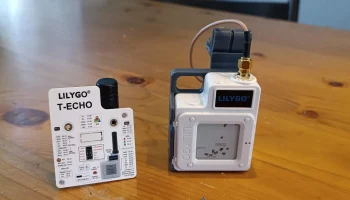 Крепление на окно T-Echo - зажим для раздвижного окна авт..