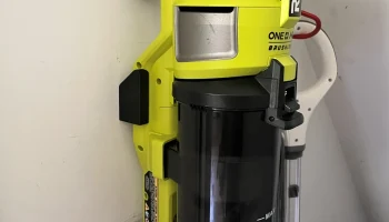Настенное крепление для пылесоса Ryobi One+...... 1