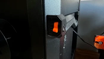 Адаптер выключателя питания Prusa Core One L......... 2