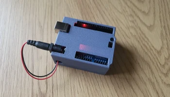 Корпус Arduino Uno с гнездом для батареи 9 В............