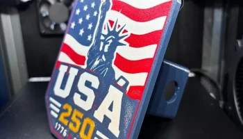 USA 250 - крышка сцепного устройства Liberty Edition........ 1