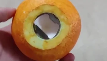 Оранжевая открывалка для бутылок... 1