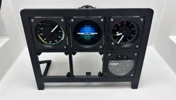 3D-печатный симулятор самолета с индикатором воздушной ск... 1