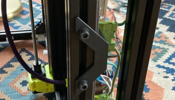 RatRig V-Core 400 - крепление на DIN-рейку (сбоку)........