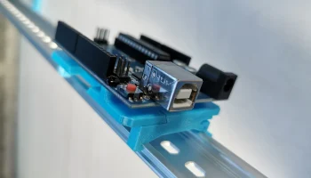 Крепление DIN для Arduino Uno (регулируемая ориентация).....