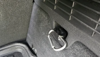 Держатель крючка для Audi A3 8Y