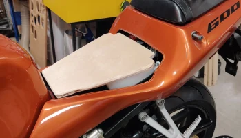 Honda CBR 600 F4i Sport 2002 г.в. замена сиденья............ 2