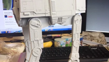 Детальный AT-AT из "Звездных войн" в масштабе 1:75. 3