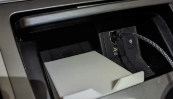 Hyundai Kona EV Phone Cubby Riser