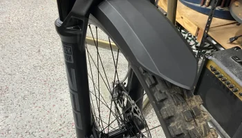 Переднее крыло Rockshox Zeb