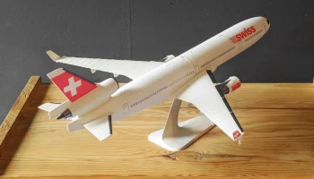 Макдоннелл Дуглас MD-11 - 1:144 1