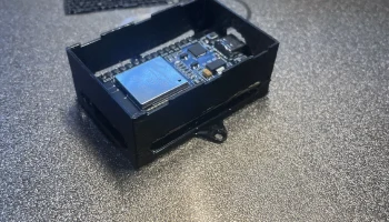Прочный промышленный корпус для настенного крепления ESP3..